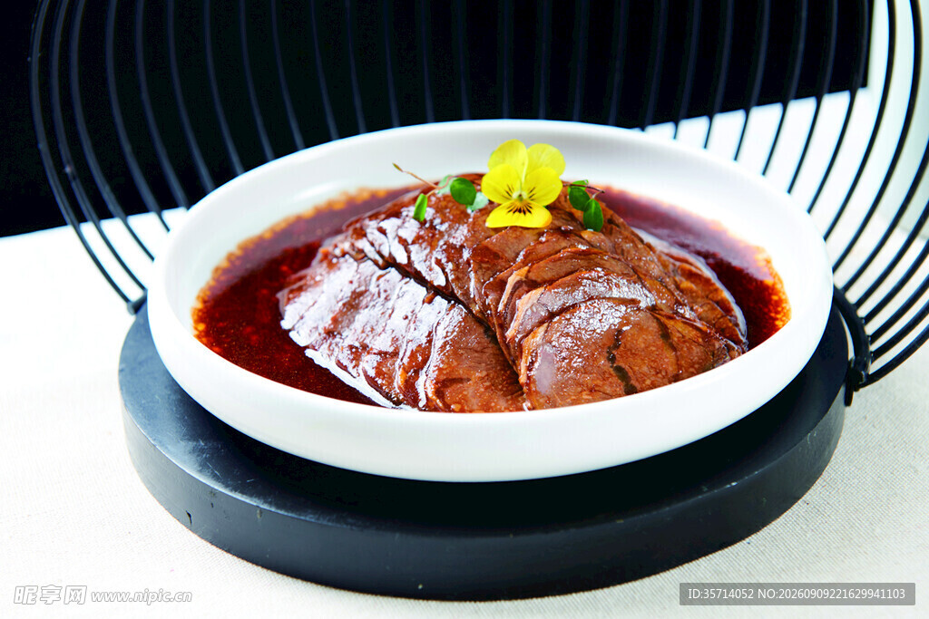 酱汁牛肉