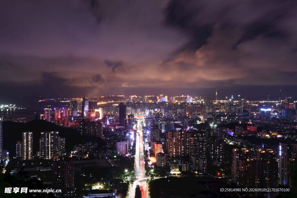 广州璀璨夜景俯瞰图