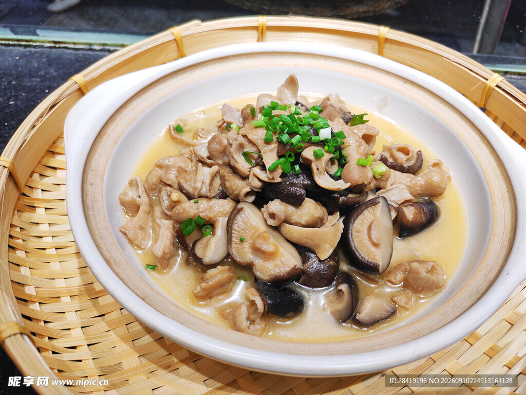 香菇肥肠