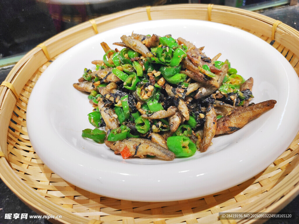 小炒鱼仔