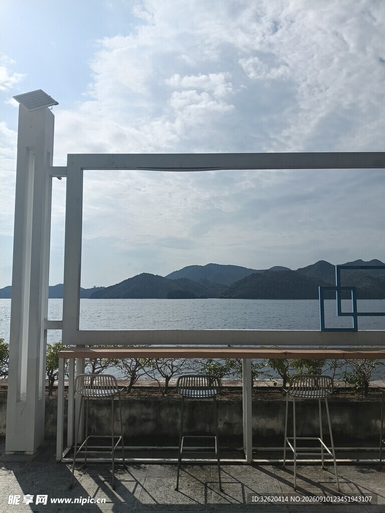海边露台风景