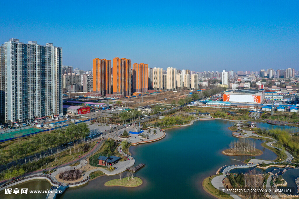 城市河畔风光美景