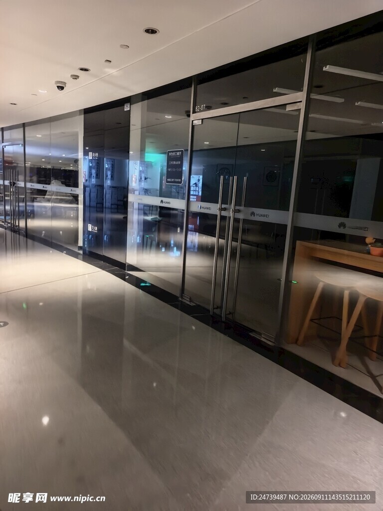 现代建筑丽泽SOHO室内
