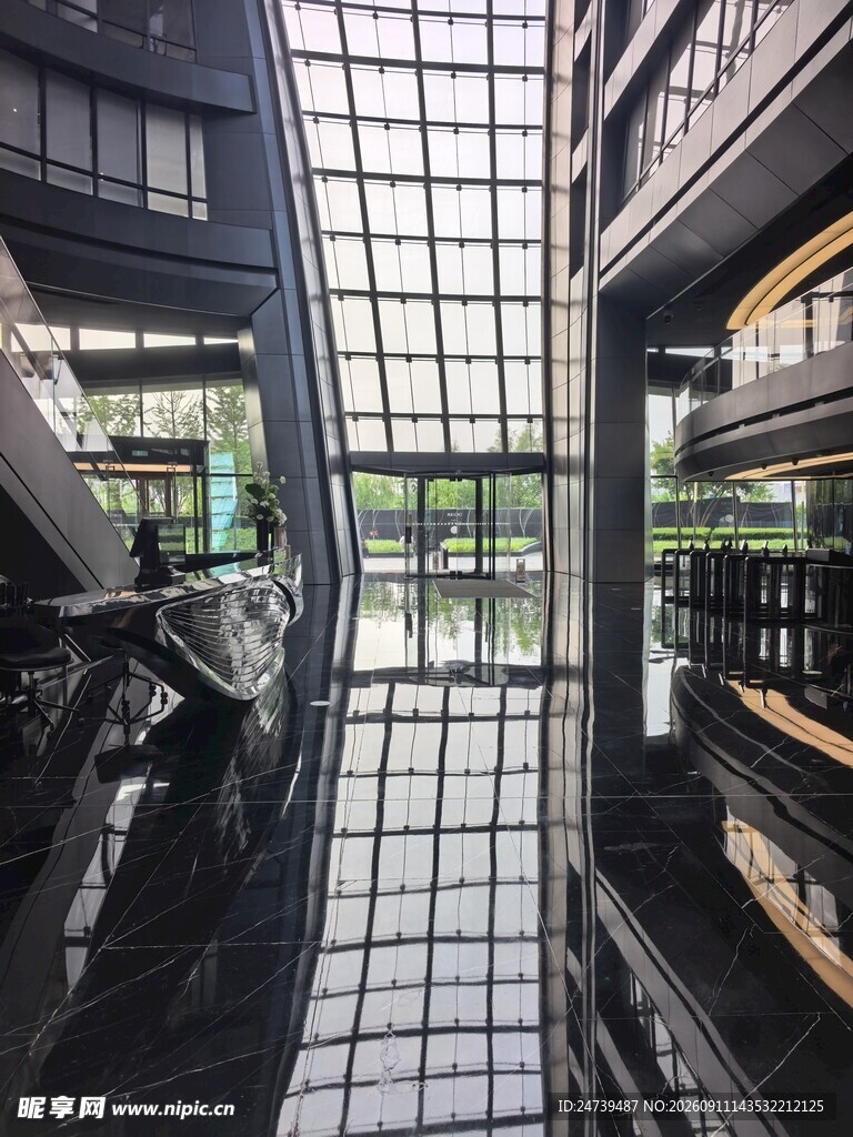 现代建筑丽泽SOHO