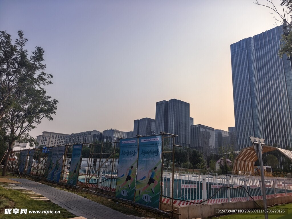 城市现代建筑景观一角
