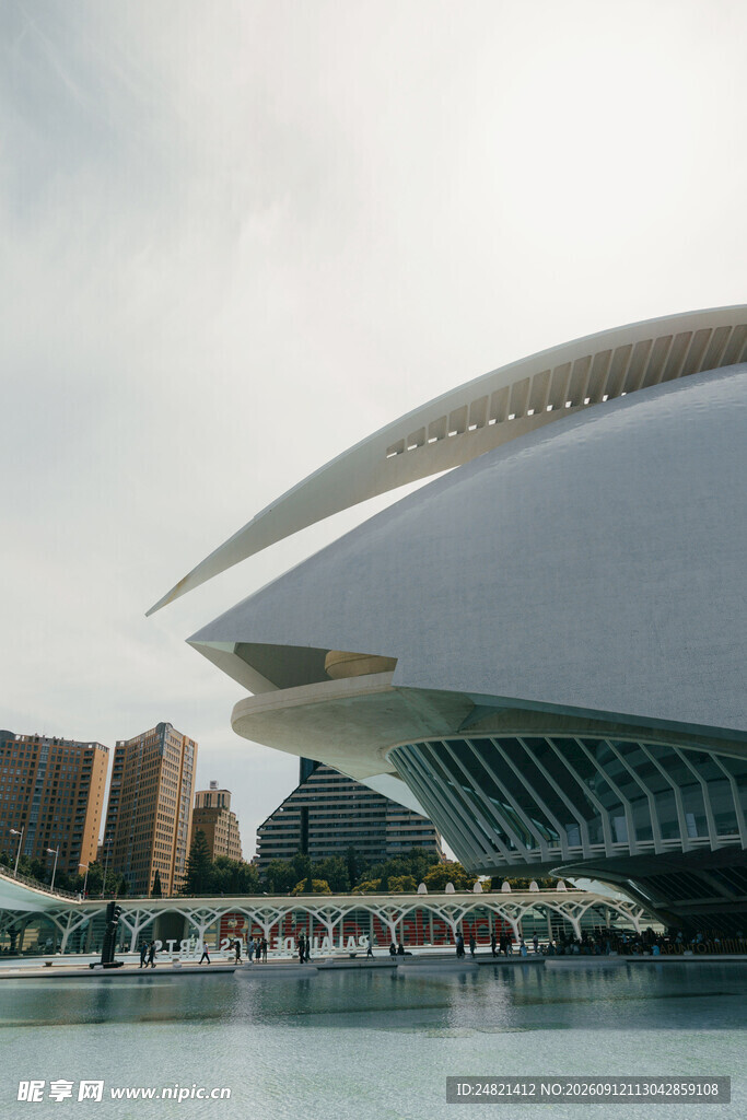 现代建筑外观独特景观