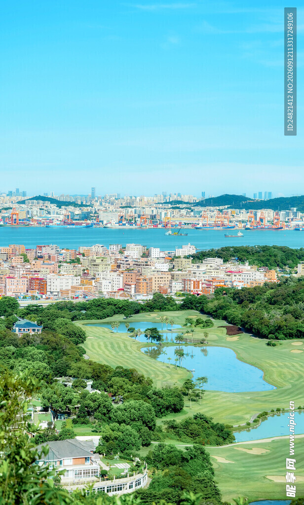 城市与绿地相映的美丽景观