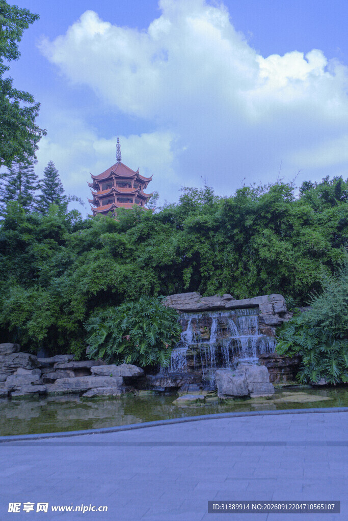湖畔古建风景