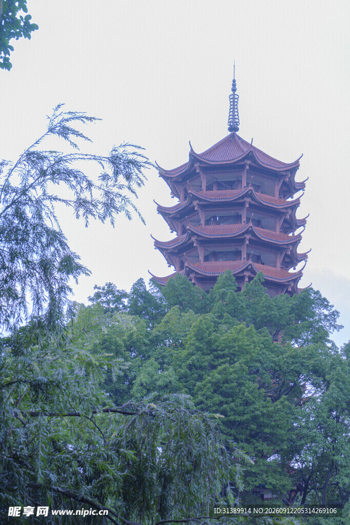 古色古香的多层塔楼景观