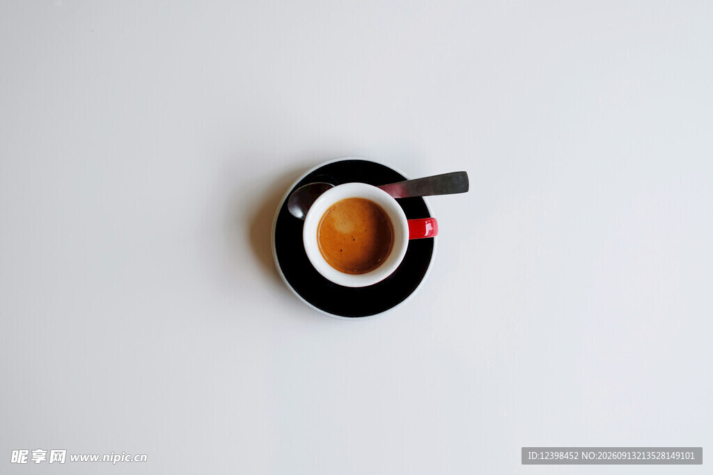 简约风咖啡杯特写