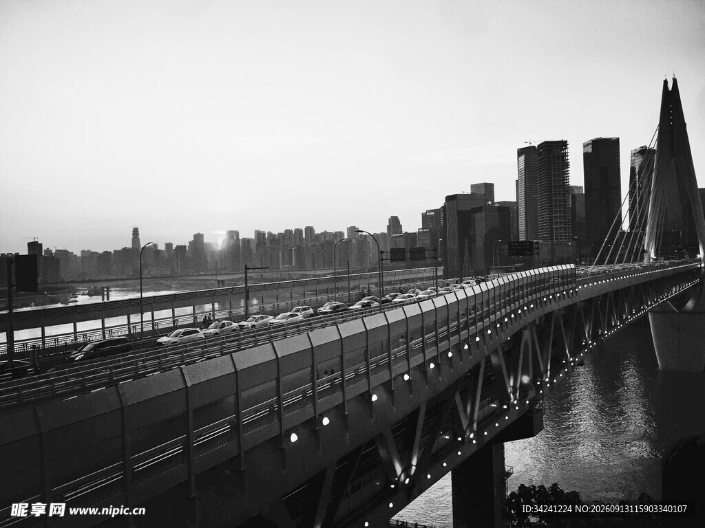 城市桥梁与天际线景观