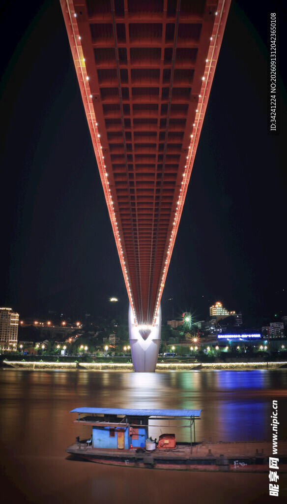 夜晚璀璨的跨江大桥景观