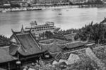 江边古建筑群俯瞰美景