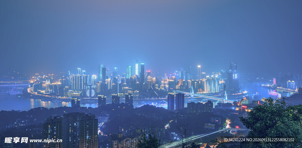 夜幕下的璀璨城市景观