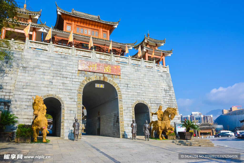 古城门楼尽显传统建筑之美