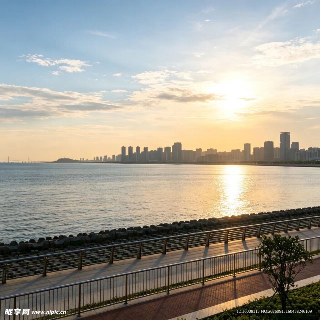 海滨城市日落美景