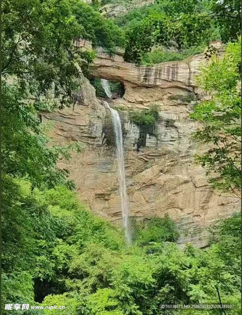 风景 瀑布 大自然大山