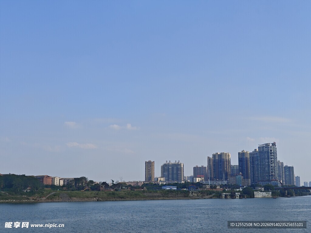 城市滨水风光