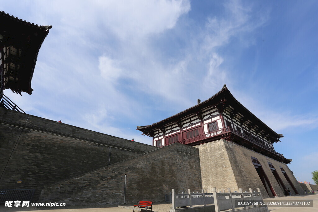 古城墙与城楼景观