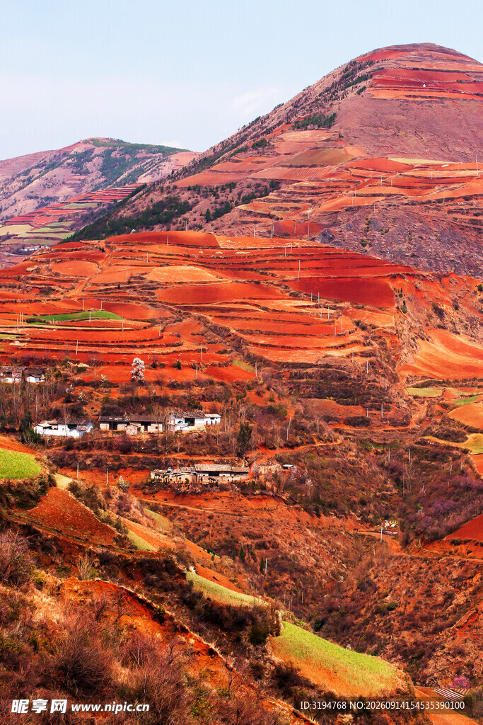云南东川红土地壮丽景观