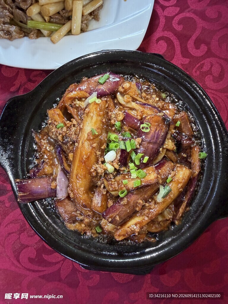 鱼香茄子煲