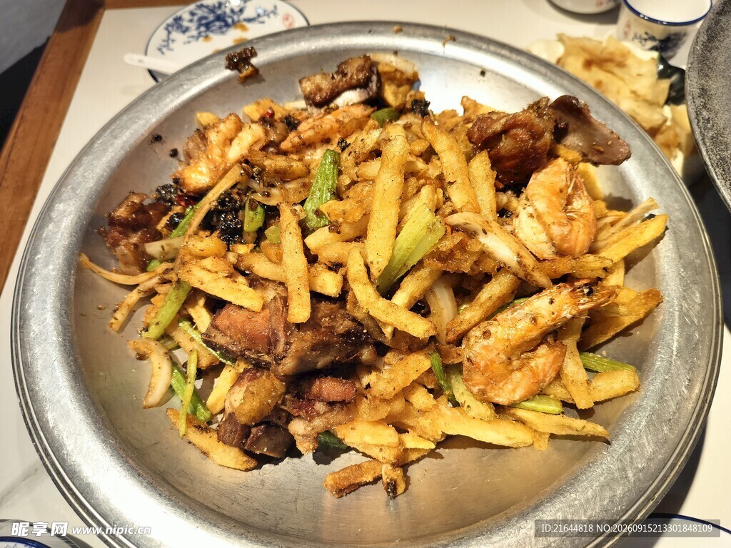 干锅虾干锅薯条干锅排骨