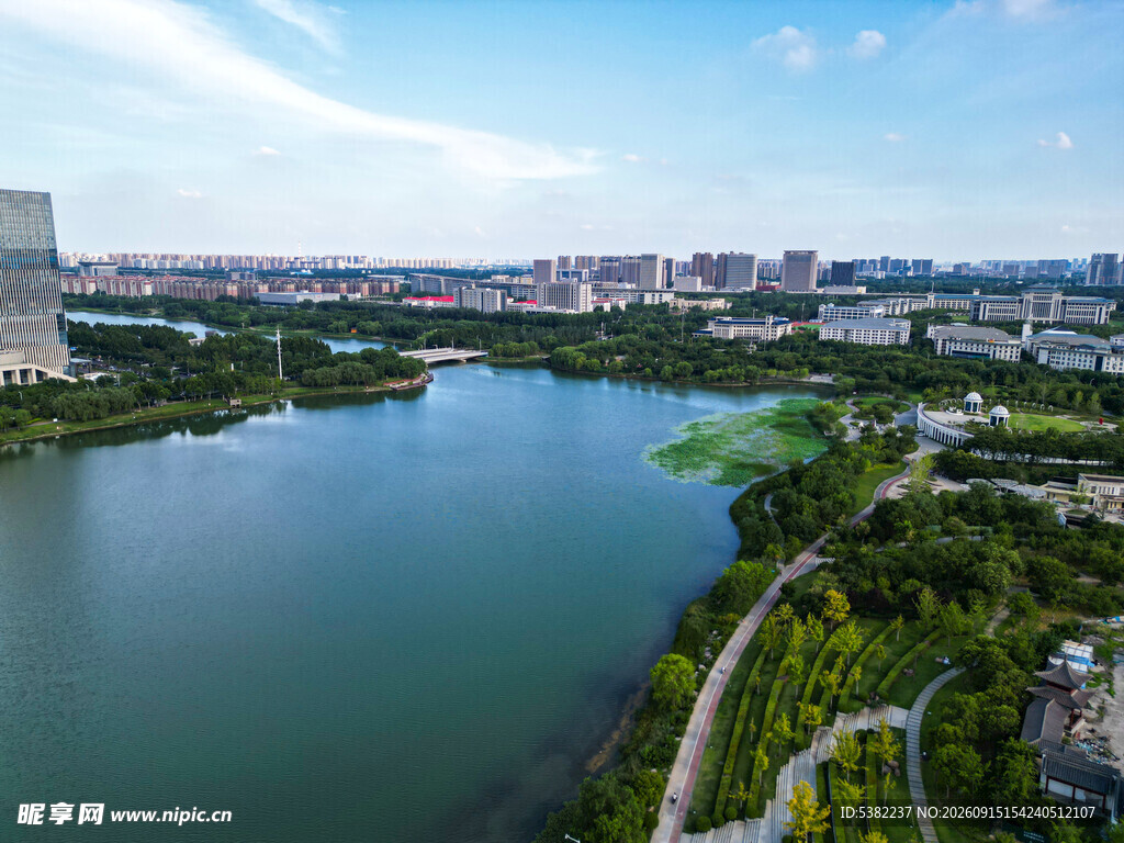 城市河畔风光美景