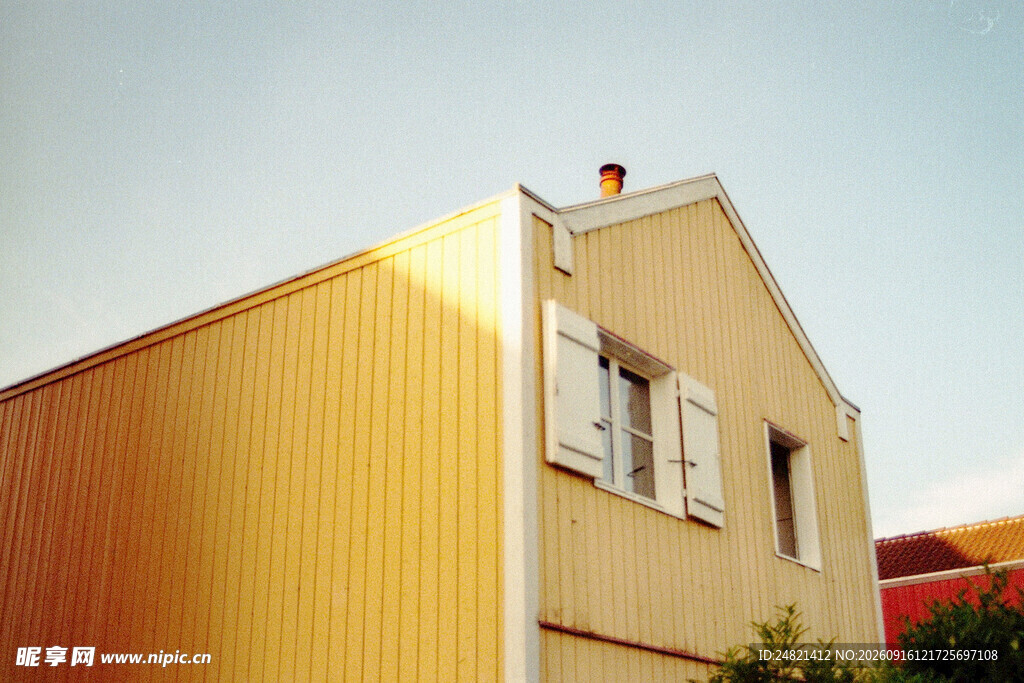黄色小屋外观