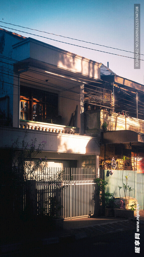 老旧居民楼外观景象