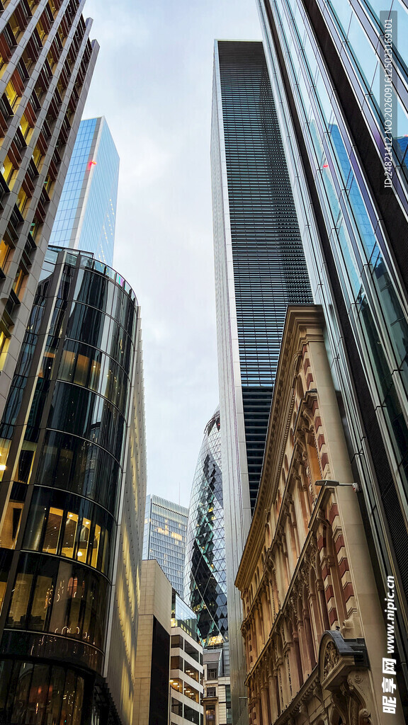 都市高楼林立景象