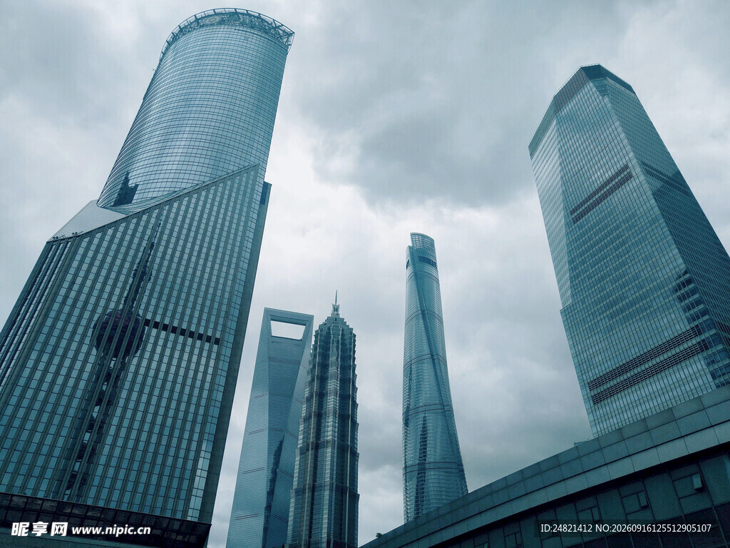 都市摩天大楼建筑群