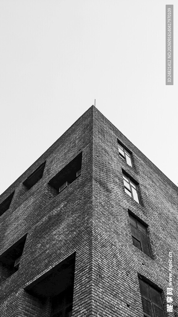 老旧砖墙建筑一角