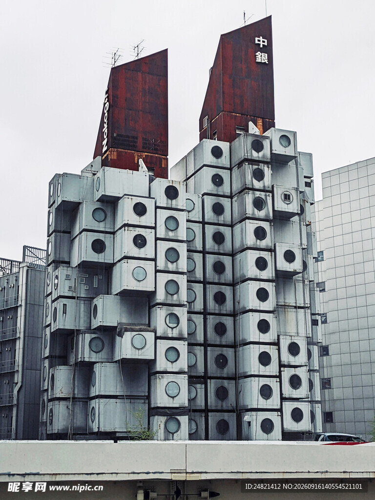 独特几何造型的现代建筑