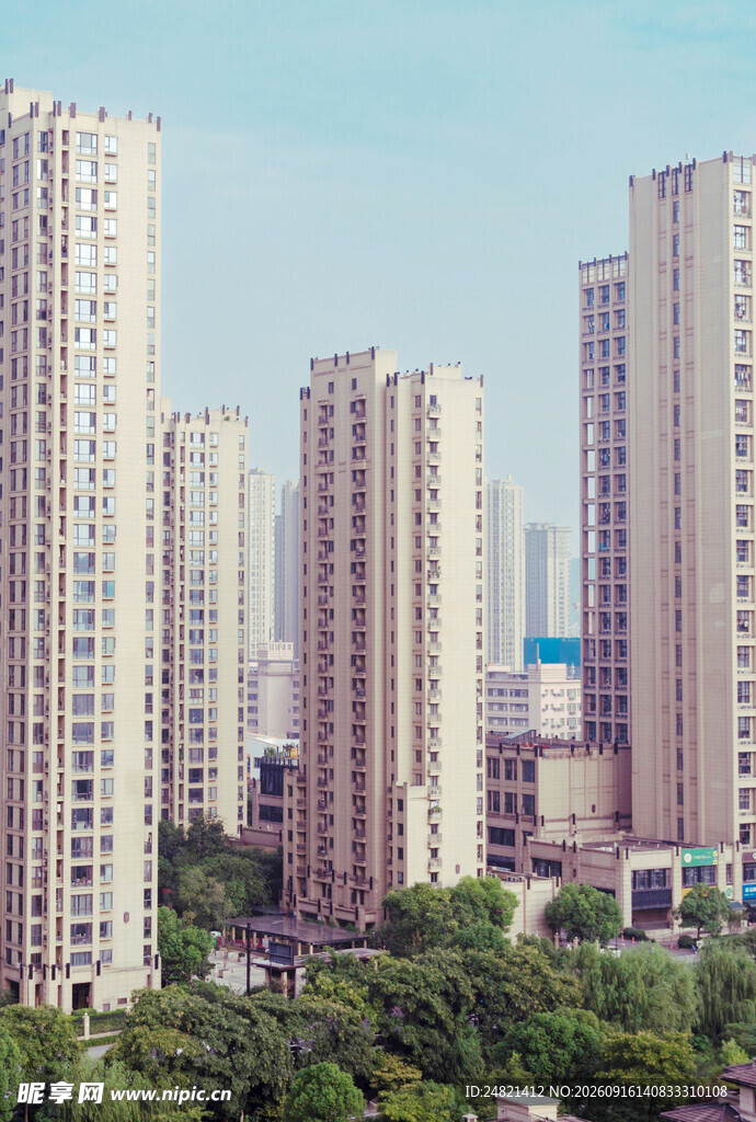 城市高楼林立的景观