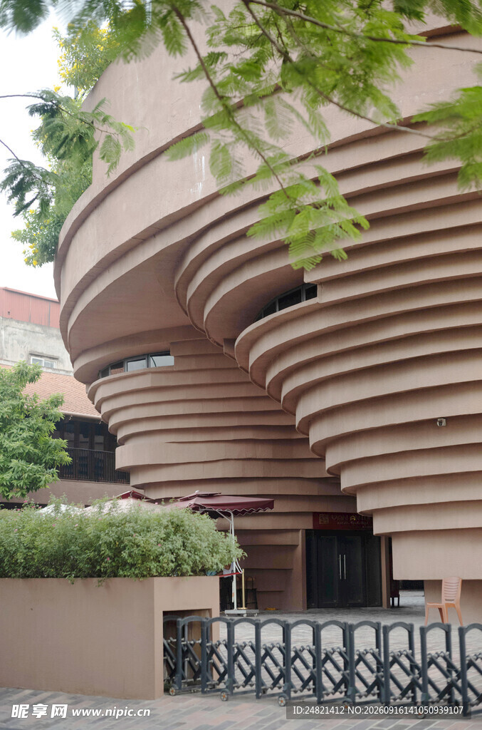 独特螺旋造型建筑外观