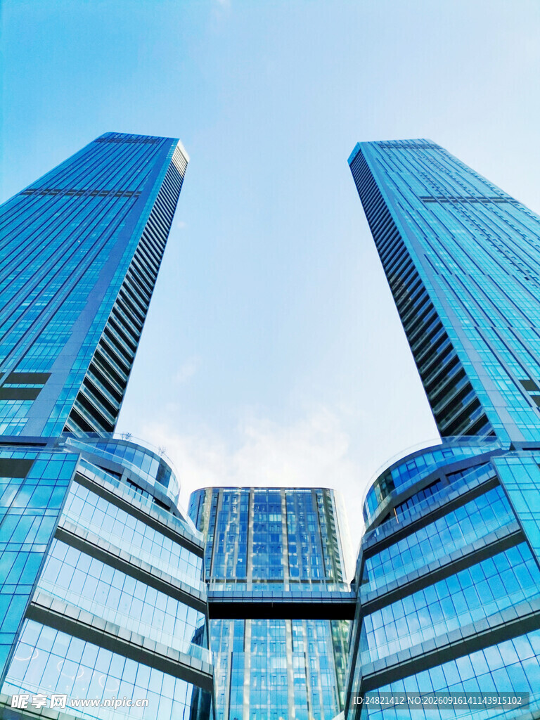 现代摩天大楼建筑群