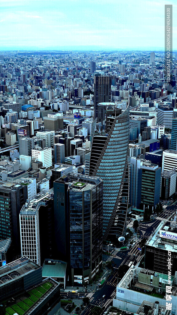 俯瞰繁华都市建筑群