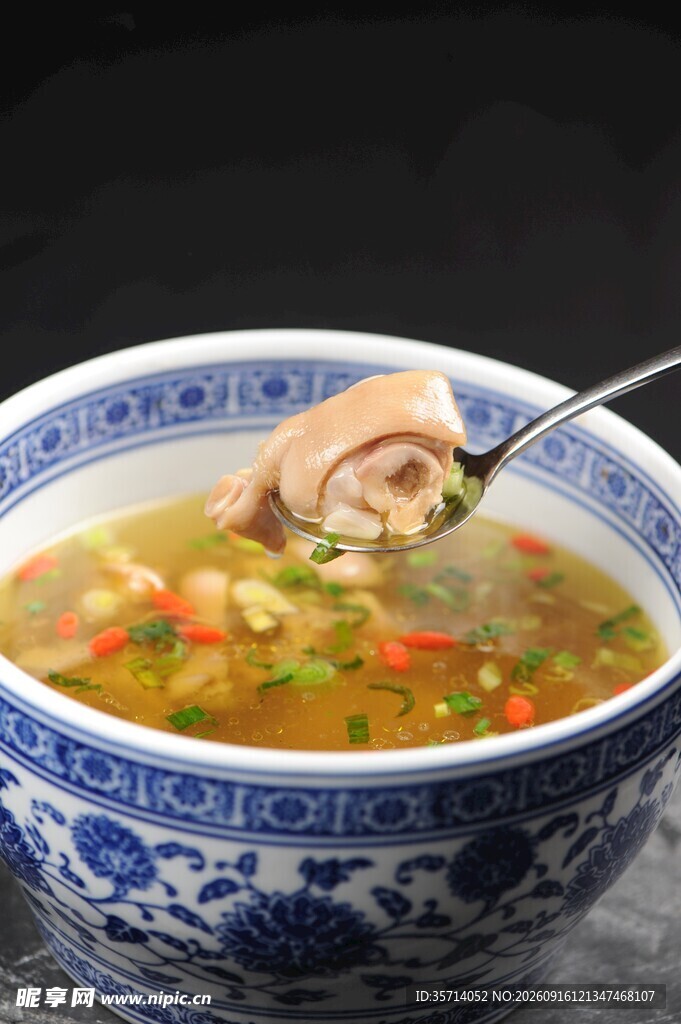 黄豆咸猪手