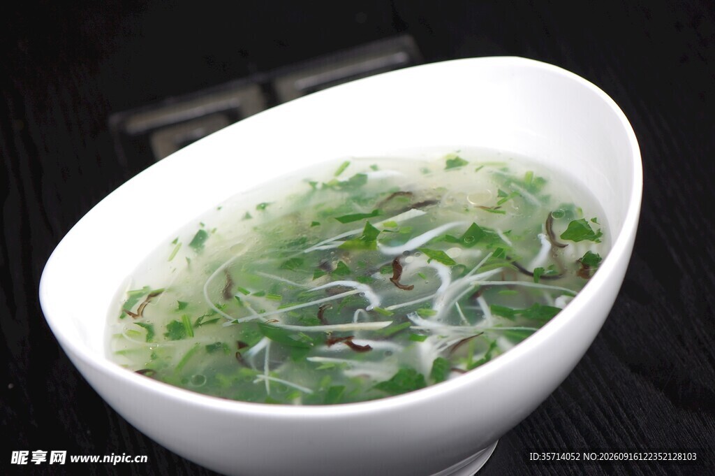 荠菜银鱼羹