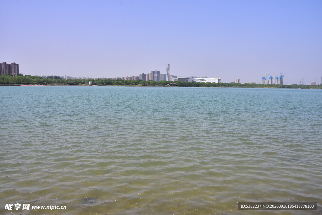 湖畔风光城市远景