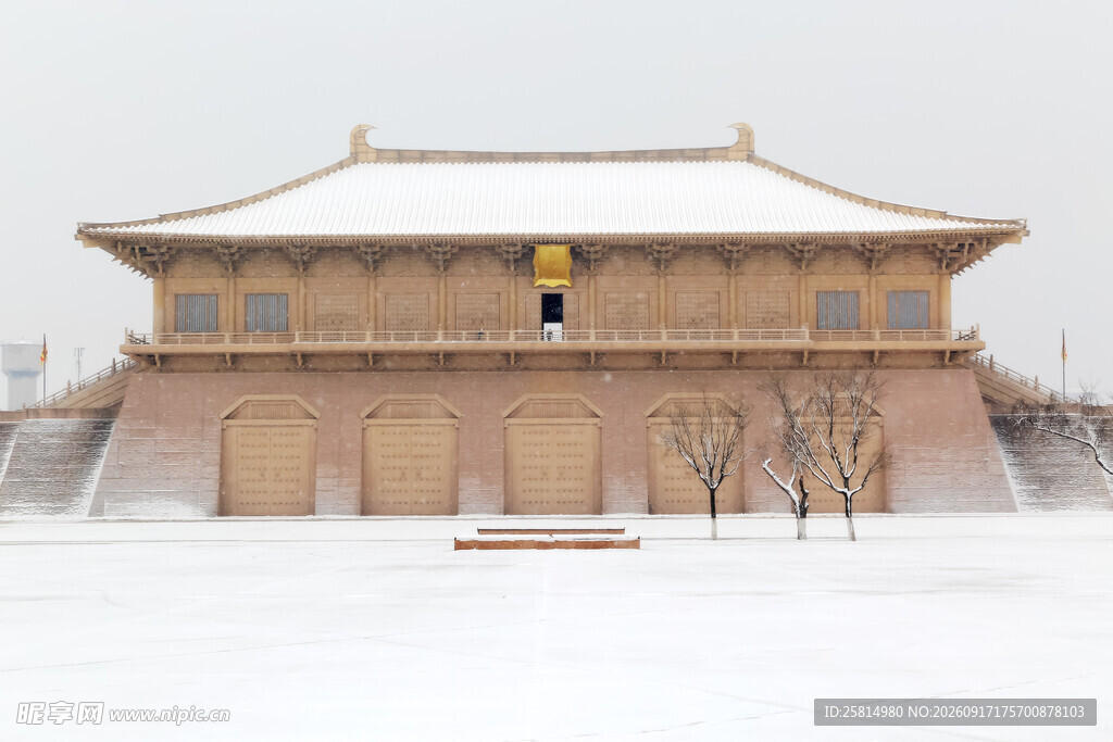 雪覆古建筑尽显古典之美