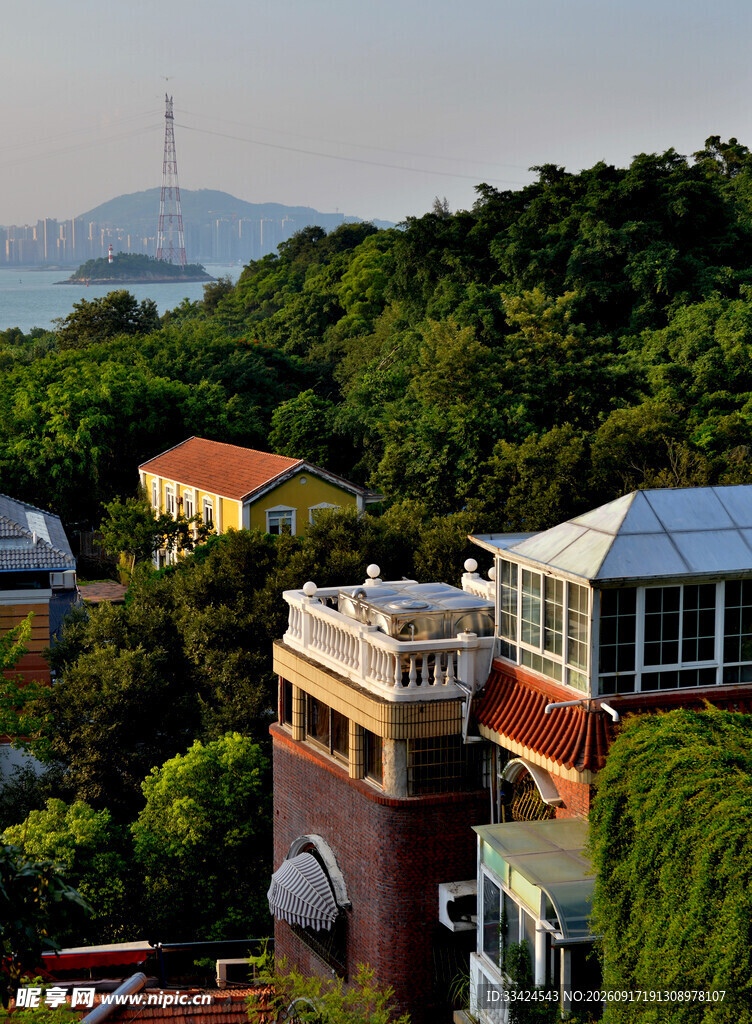 山林间的特色建筑群