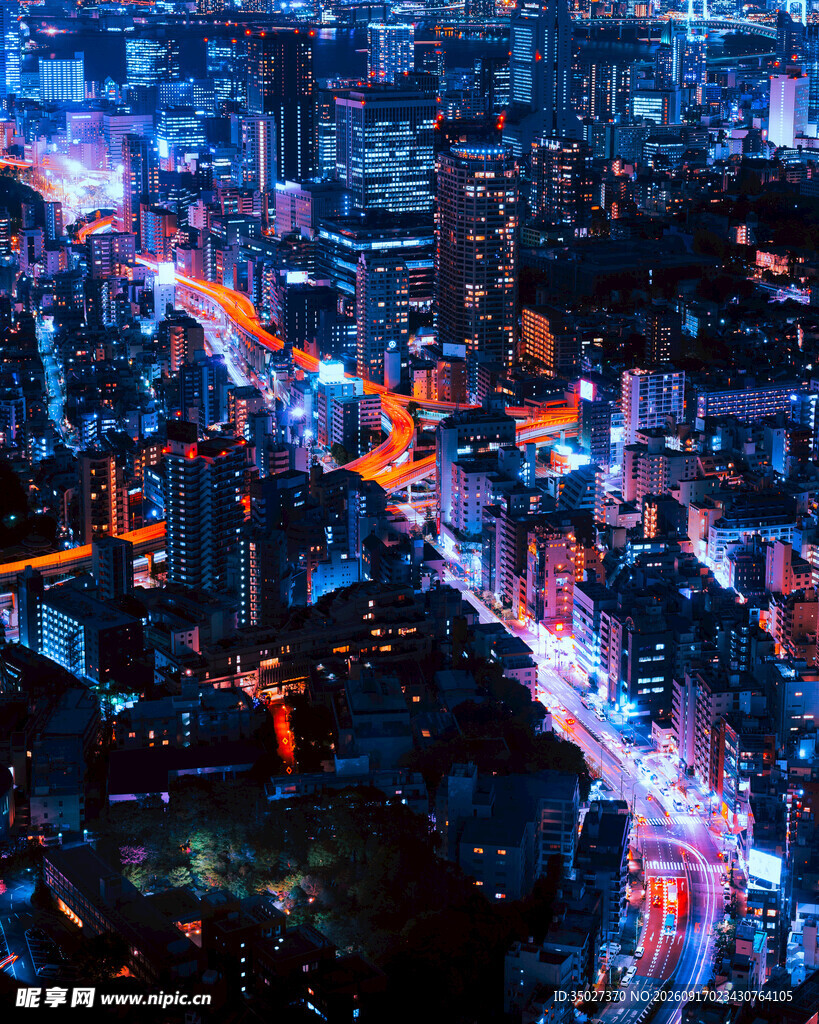 城市璀璨夜景俯瞰图