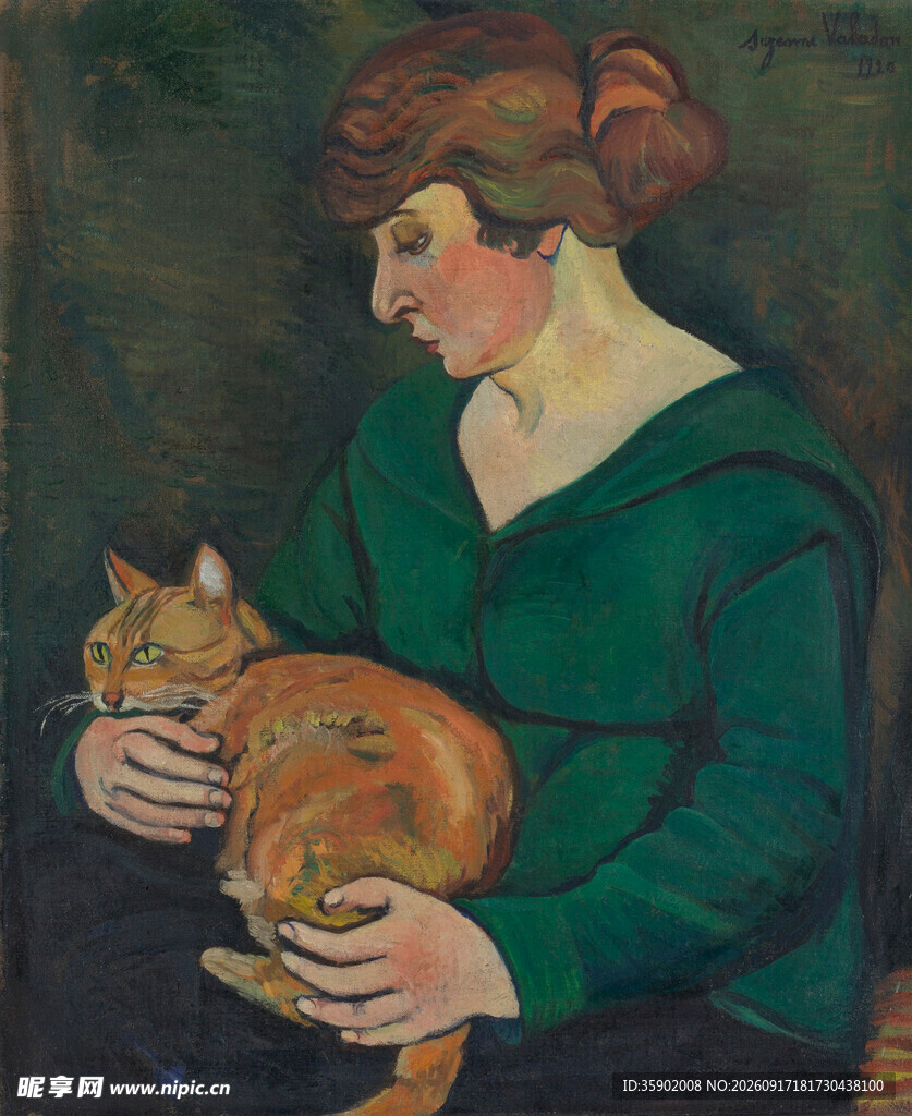 女子抱猫的温馨画面