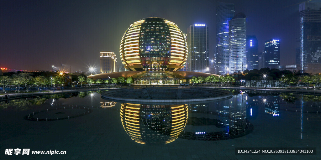 杭州城市夜景中的独特建筑