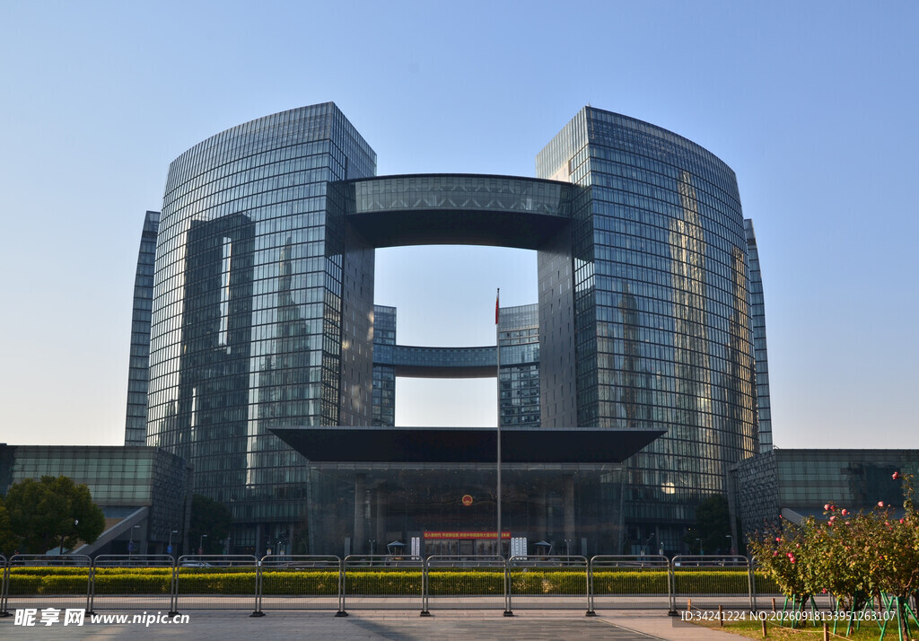 上海标志性建筑东方证券大厦