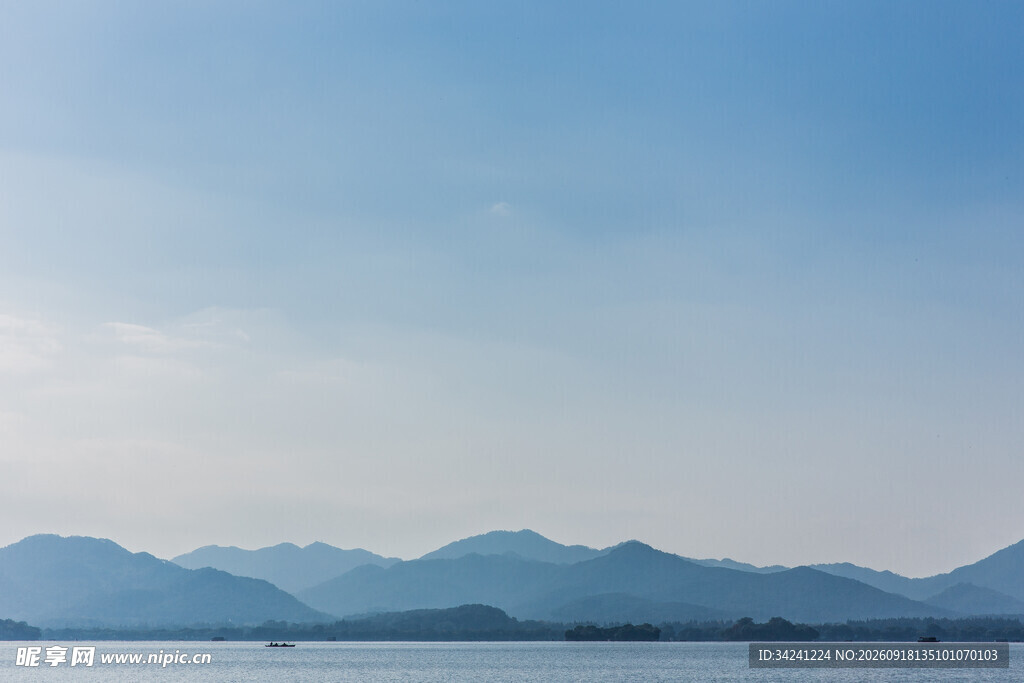 湖光山色远山蓝天美景