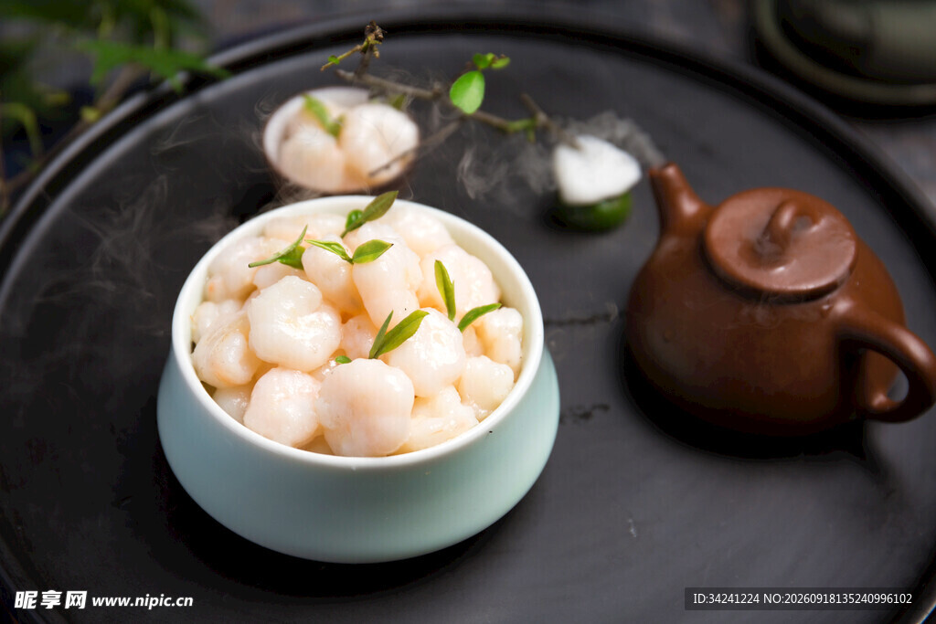 清新碗装虾仁美食图