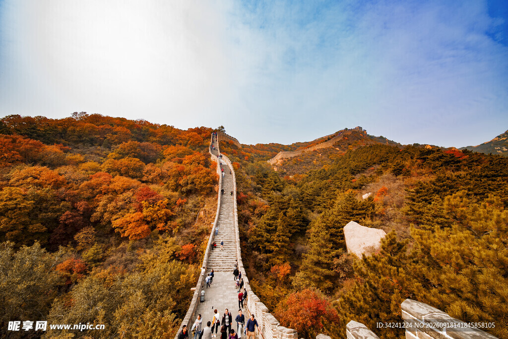秋日长城壮丽景色