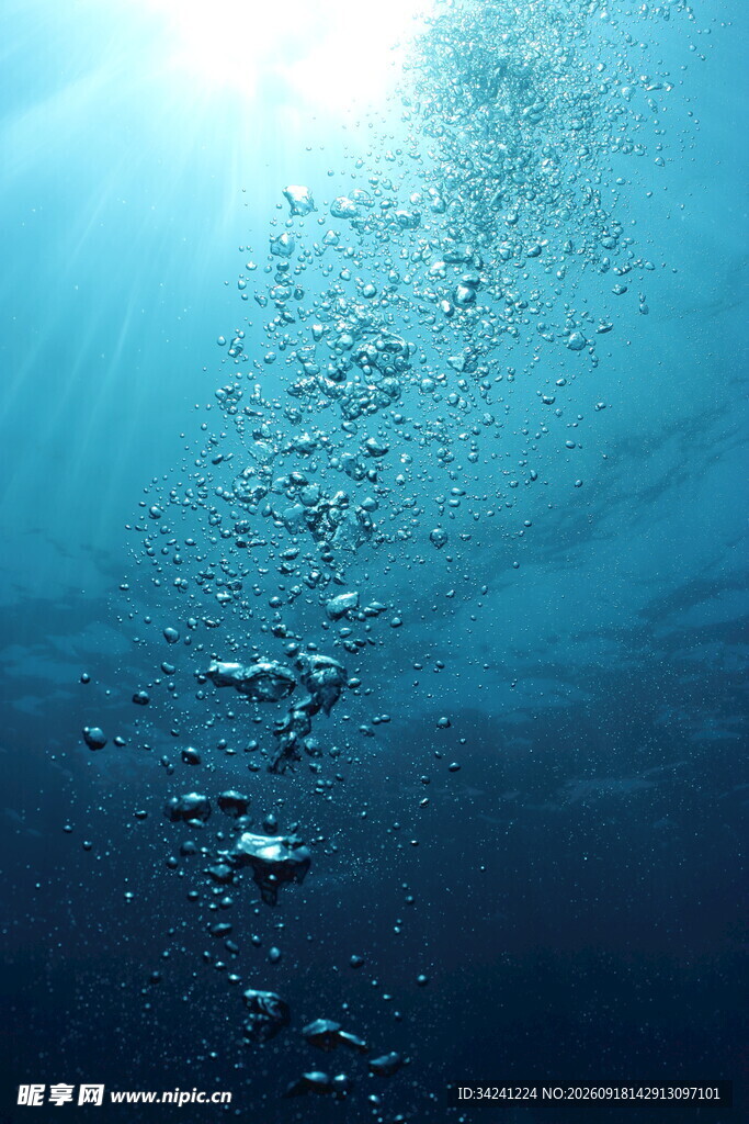 深海阳光与气泡景象